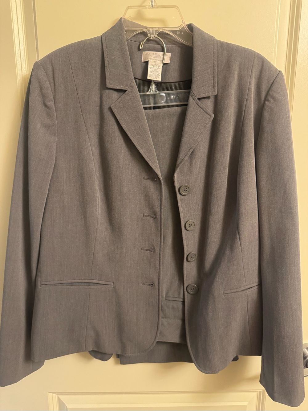 Ellen Tracy Women's Gray Pantsuit
